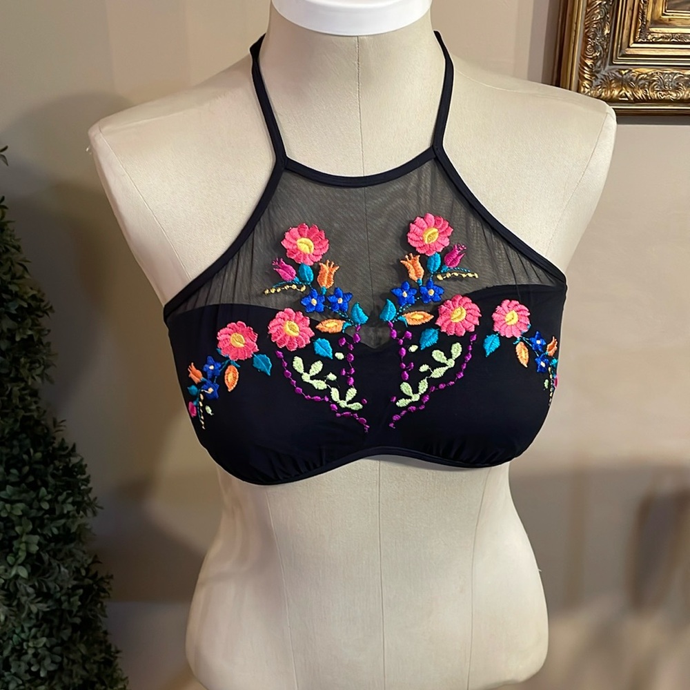 Kennith Cole bikini